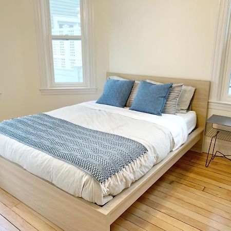 4 Bedroom Condo At Harvard Square And Harvard University Cambridge Exterior photo